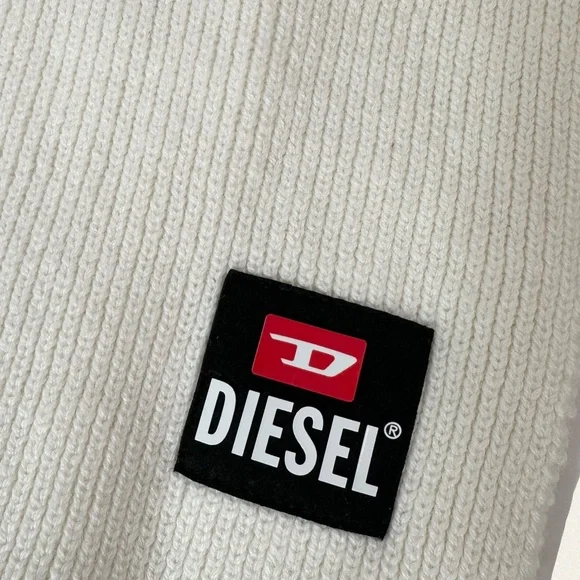 NWOT Diesel Knit Scarf - Picture 3 of 5